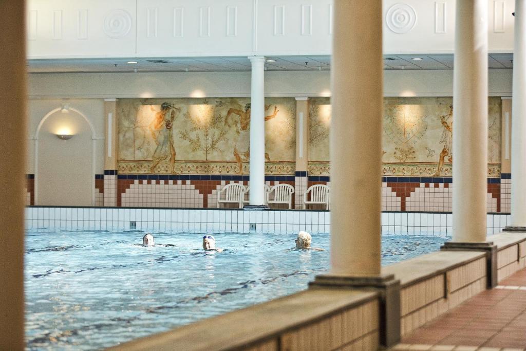 Beachhotel By Center Parcs 4*